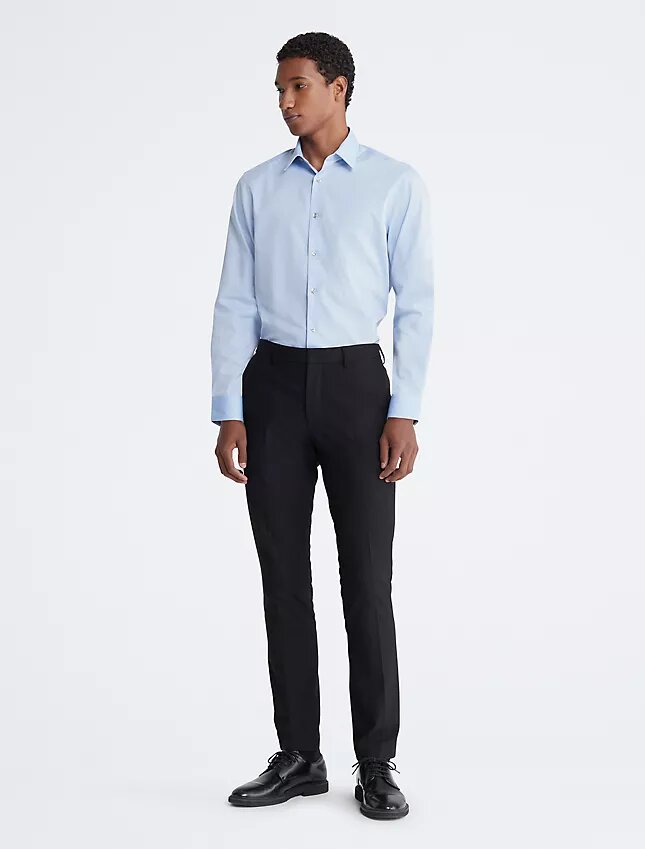 Camisa social de corte justo em algodão com padrão em espinha Camisa social de corte justo em algodão com padrão em espinha