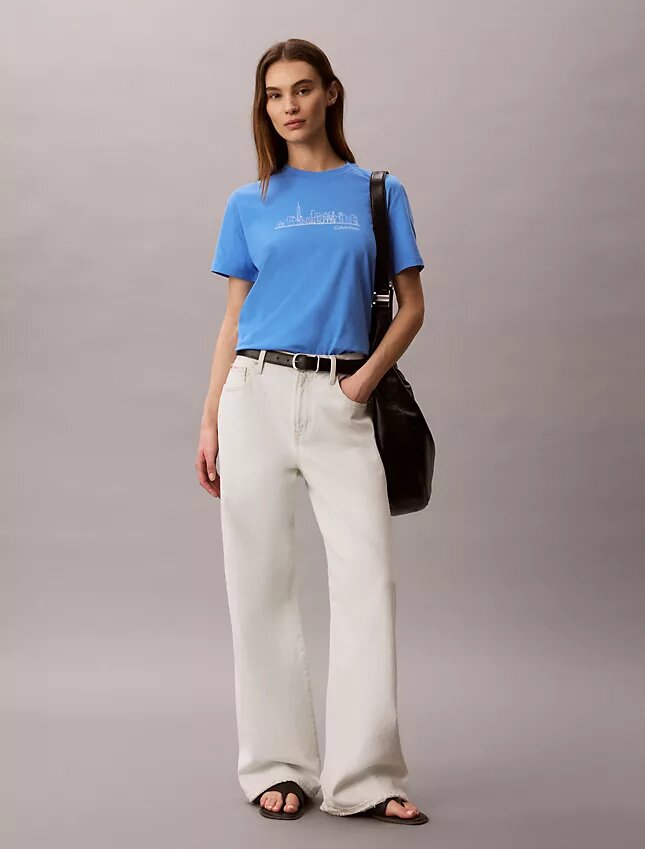 Camiseta clássica com grafismo da paisagem urbana de Nova Iorque Camiseta clássica com grafismo da paisagem urbana de Nova Iorque