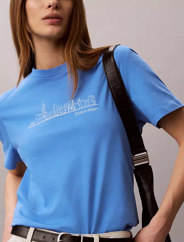 Camiseta clássica com grafismo da paisagem urbana de Nova Iorque Camiseta clássica com grafismo da paisagem urbana de Nova Iorque