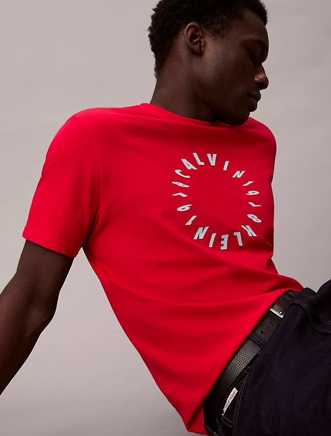 Camiseta clássica com logótipo circular Camiseta clássica com logótipo circular
