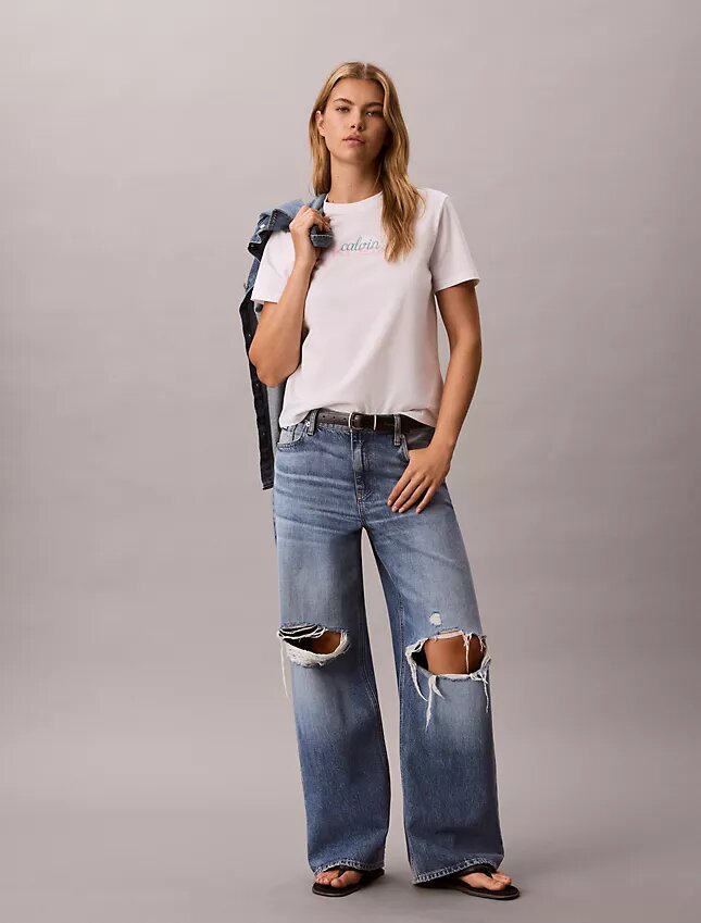 Camiseta clássica com logótipo em camadas Camiseta clássica com logótipo em camadas