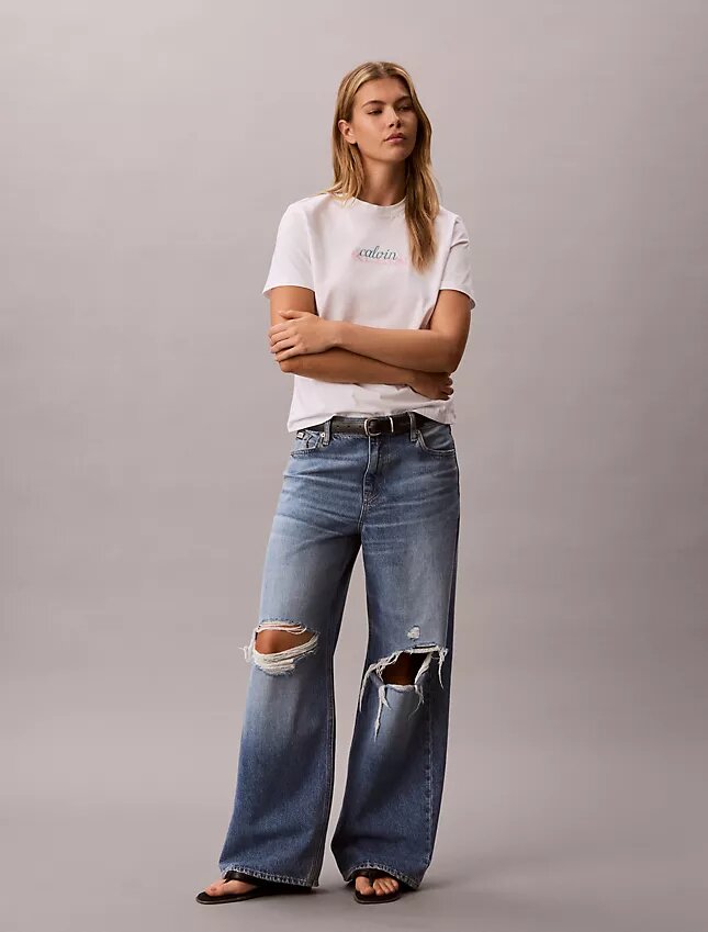 Camiseta clássica com logótipo em camadas Camiseta clássica com logótipo em camadas