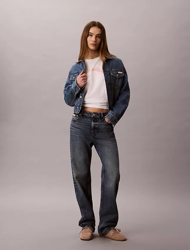 Camiseta clássica com logótipo em feltro Camiseta clássica com logótipo em feltro
