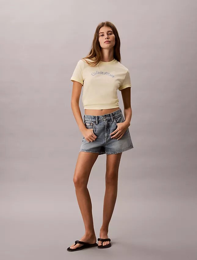 Camiseta clássica com logótipo em feltro Camiseta clássica com logótipo em feltro