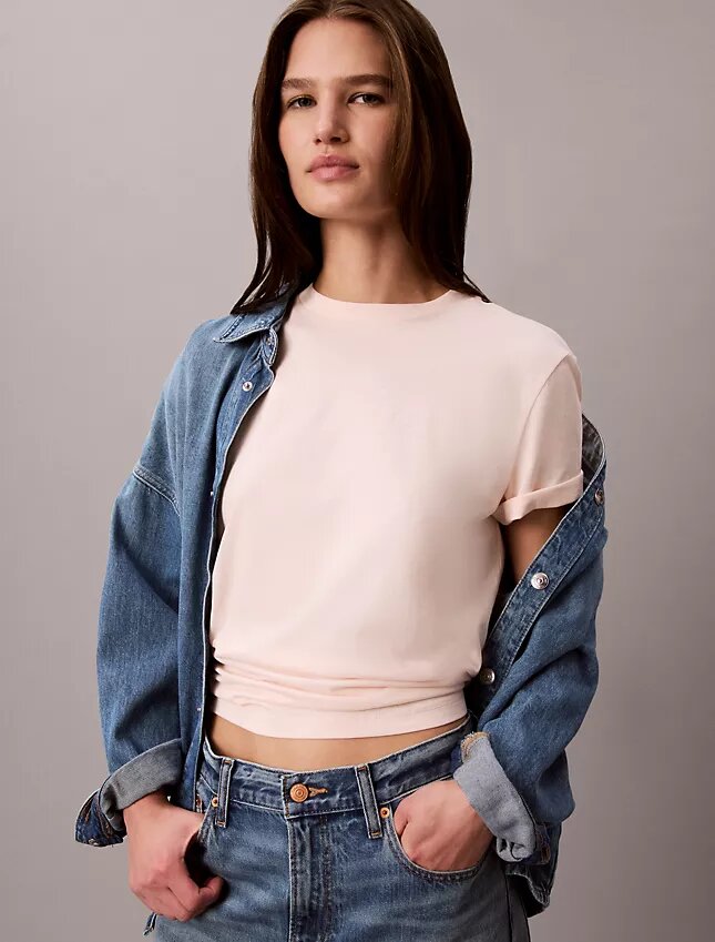 Camiseta clássica com logótipo em feltro Camiseta clássica com logótipo em feltro