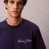 Camiseta clássica com logótipo em letras pequenas Camiseta clássica com logótipo em letras pequenas