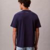 Camiseta clássica com logótipo em letras pequenas Camiseta clássica com logótipo em letras pequenas
