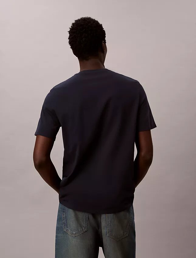 Camiseta clássica com logótipo em minúsculas Camiseta clássica com logótipo em minúsculas