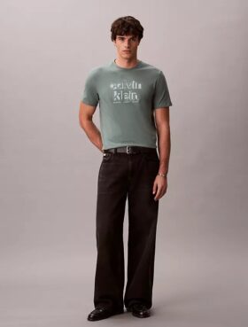 Camiseta clássica com logótipo em sombra