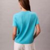 Camiseta com decote em V e Monogram Camiseta com decote em V e Monogram