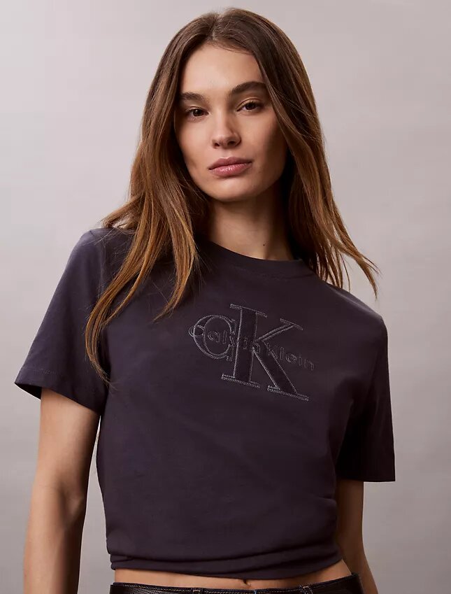 Camiseta com Estampado Monólogo em Tecido Baby Terry Camiseta com Estampado Monólogo em Tecido Baby Terry