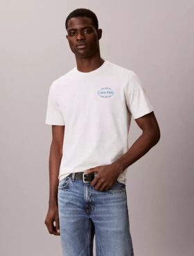 Camiseta com logotipo gráfico Calvin Klein