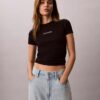 Camiseta Curta com Logotipo em Malha Canelada Camiseta Curta com Logotipo em Malha Canelada