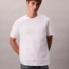Camiseta Descontraída com Estampado Circular Camiseta Descontraída com Estampado Circular
