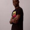 Camiseta Easy Tee com logótipo Pride