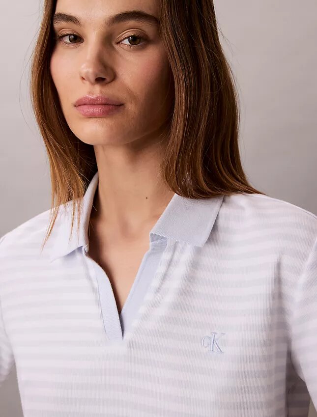 Camiseta polo com canelado em algodão Camiseta polo com canelado em algodão