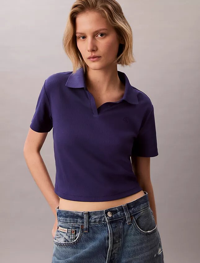 Camiseta polo com canelado em algodão Camiseta polo com canelado em algodão