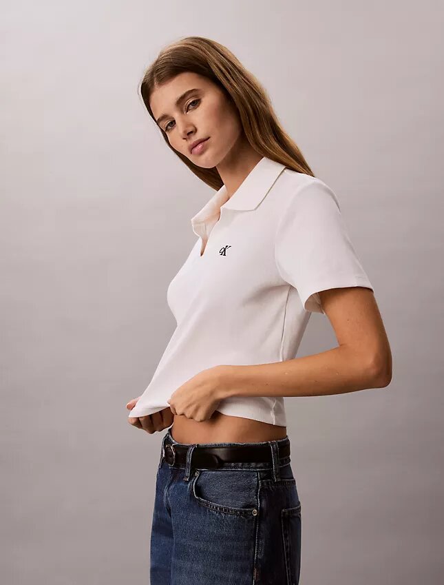 Camiseta polo com canelado em algodão Camiseta polo com canelado em algodão