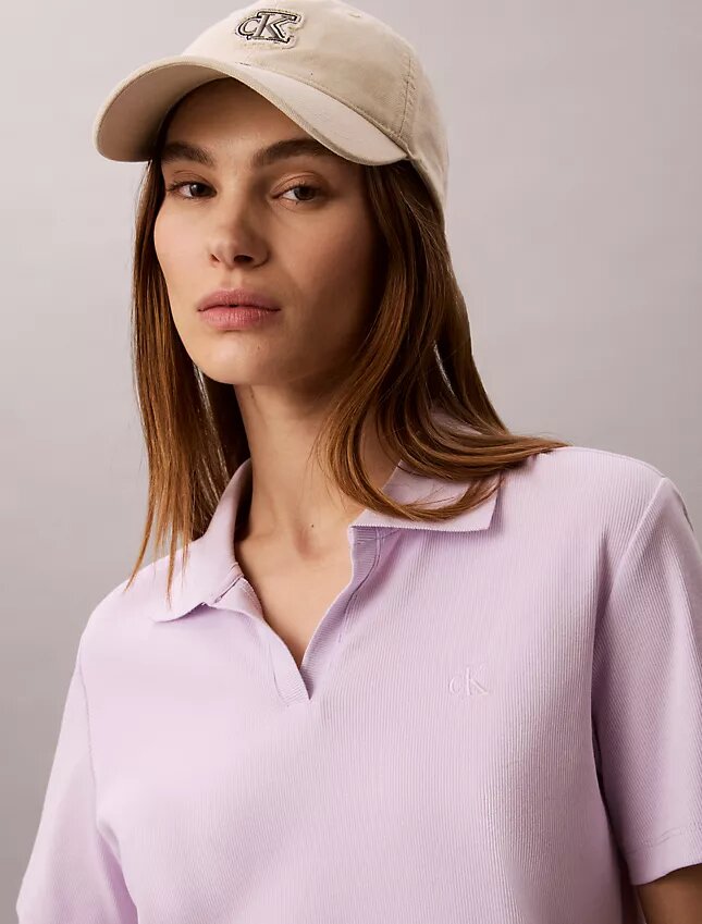Camiseta polo com canelado em algodão Camiseta polo com canelado em algodão
