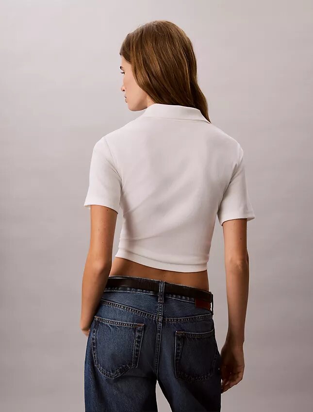 Camiseta polo com canelado em algodão Camiseta polo com canelado em algodão