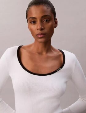 Camisola clássica com decote redondo em mistura de algodão
