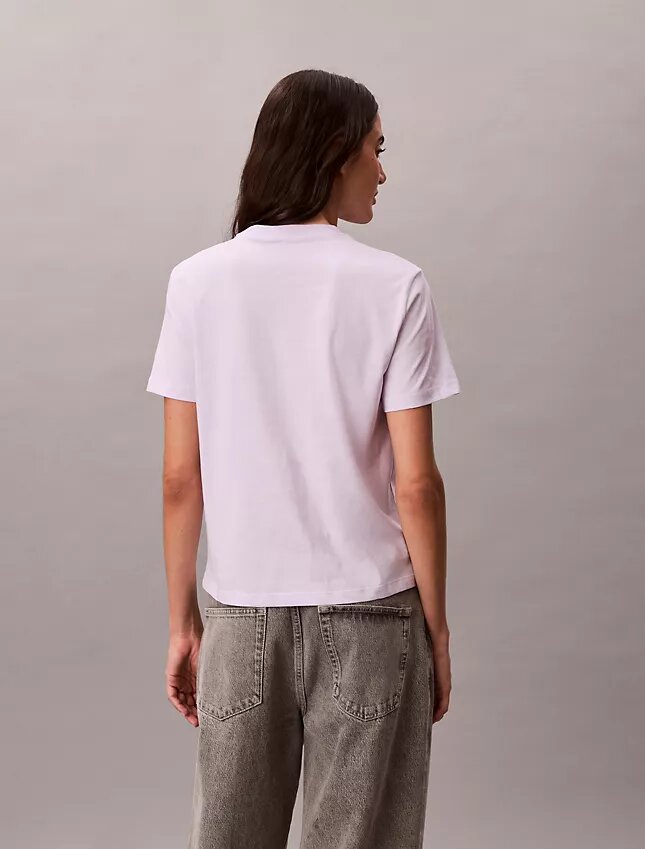Camisola clássica com grafismo floral esbatido Camisola clássica com grafismo floral esbatido