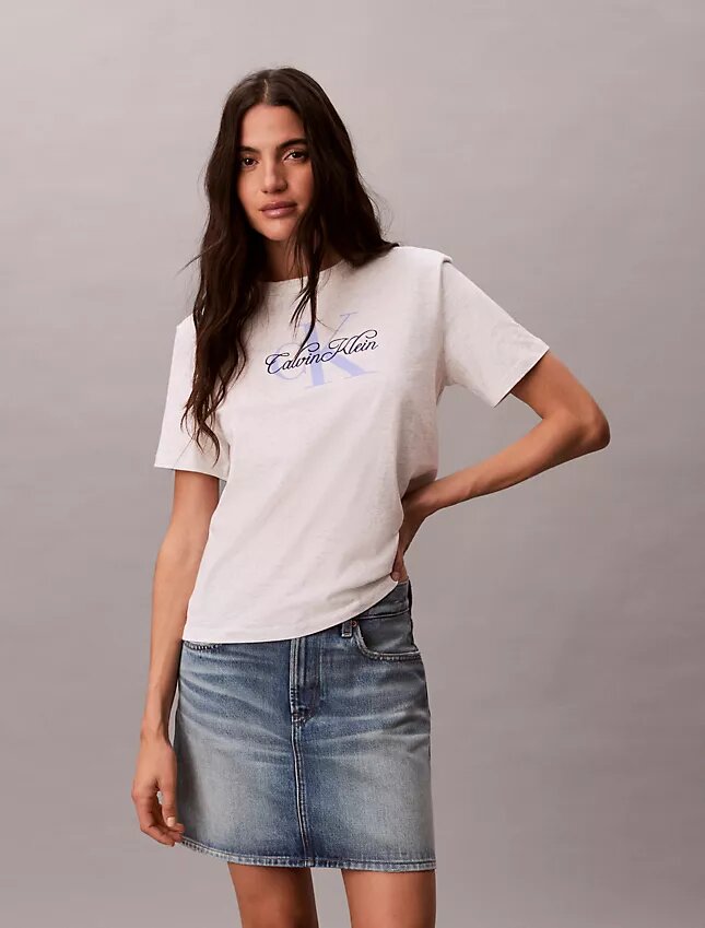 Camisola clássica com gráfico Script Monologo Camisola clássica com gráfico Script Monologo