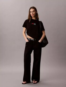Camisola clássica com logótipo de coração