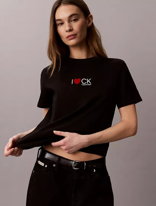 Camisola clássica com logótipo de coração Camisola clássica com logótipo de coração