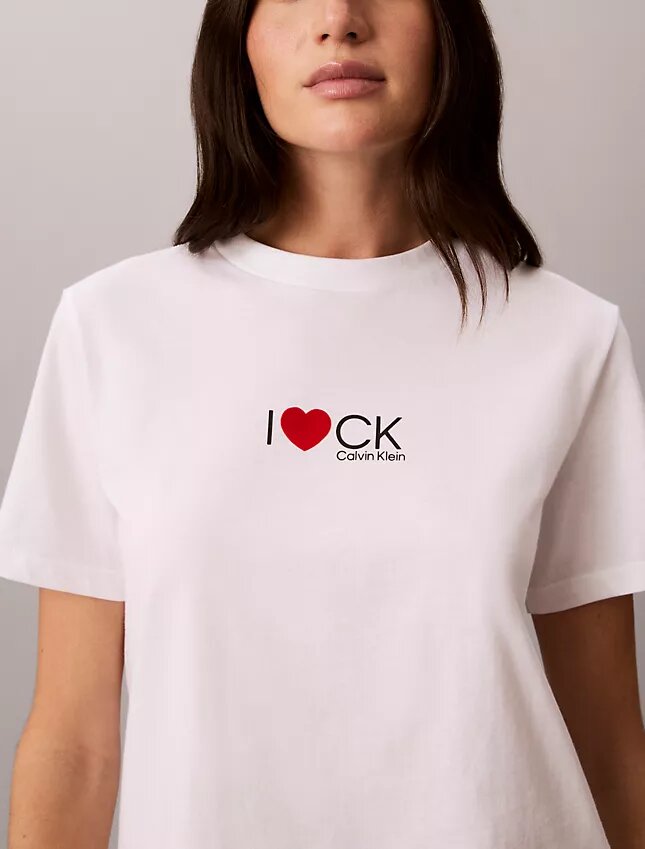 Camisola clássica com logótipo de coração Camisola clássica com logótipo de coração
