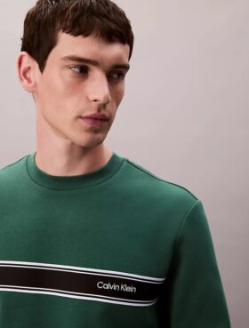 Camisola clássica com riscas em malha polar