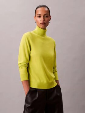 Camisola clássica de gola alta em lã merino