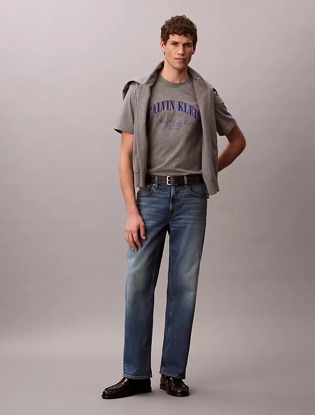 Camisola clássica Heritage em tecido felpudo com corte descontraído Camisola clássica Heritage em tecido felpudo com corte descontraído