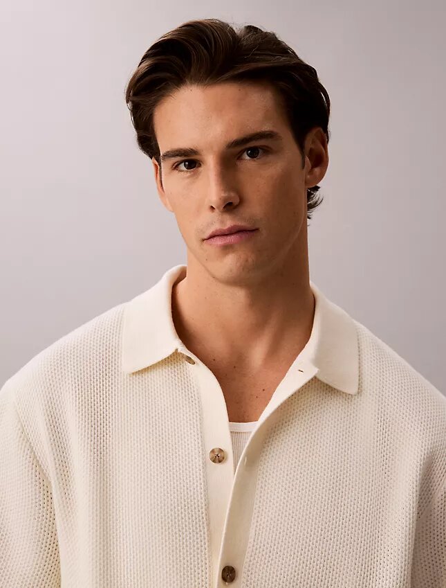 Camisola com botões e ponto em malha Camisola com botões e ponto em malha
