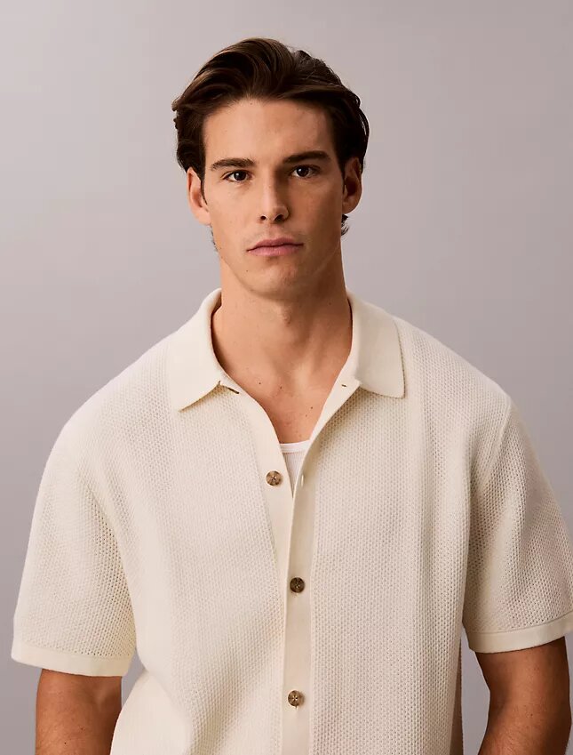 Camisola com botões e ponto em malha Camisola com botões e ponto em malha