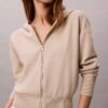 Camisola com capuz em malha folgada Camisola com capuz em malha folgada
