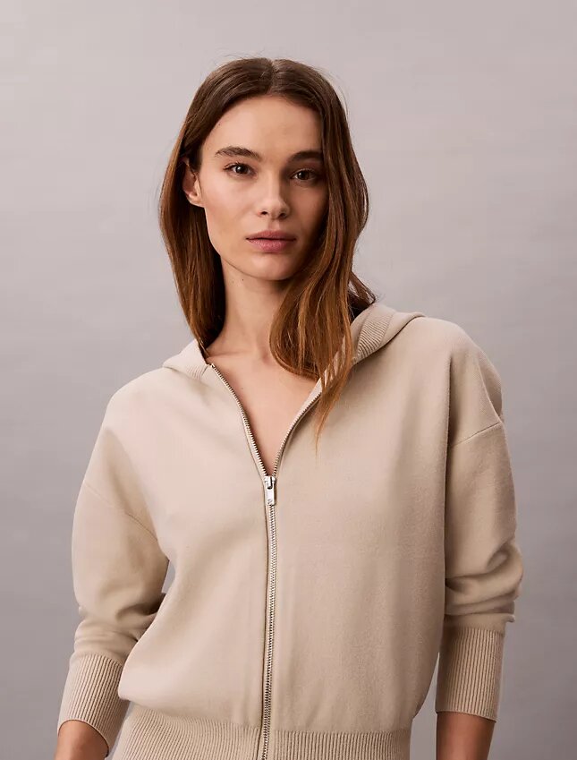 Camisola com capuz em malha folgada Camisola com capuz em malha folgada