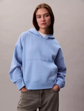 Camisola com capuz em malha polar com logótipo de arquivo