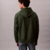 Camisola com capuz em tecido felpudo premium com Monogram e corte descontraído Camisola com capuz em tecido felpudo premium com Monogram e corte descontraído