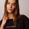 Camisola Curta Boxy Lounge Pride em Cotton Stretch Camisola Curta Boxy Lounge Pride em Cotton Stretch