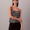 Camisola de alças em cetim estampado Camisola de alças em cetim estampado