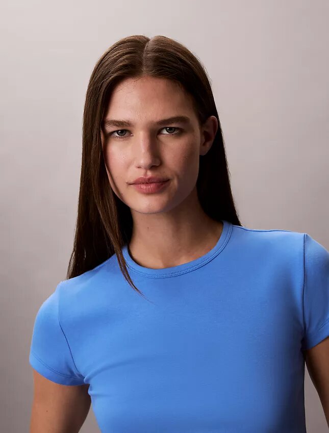 Camisola de bebé requintada Camisola de bebé requintada