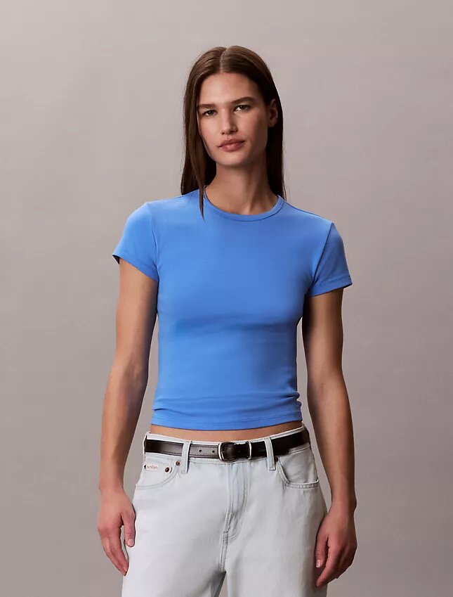 Camisola de bebé requintada Camisola de bebé requintada