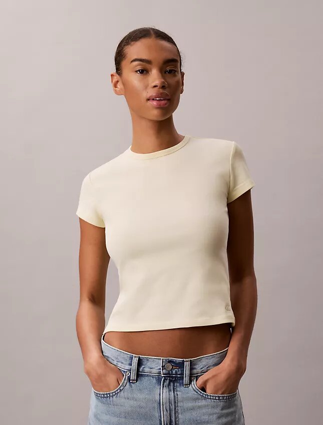 Camisola de bebé requintada Camisola de bebé requintada