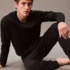 Camisola de dormir preta CK Black Slim com gola redonda Camisola de dormir preta CK Black Slim com gola redonda