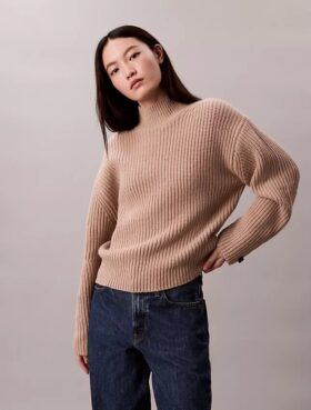 Camisola de gola alta folgada com canelado grosso Camisola de gola alta folgada com canelado grosso