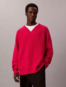 Camisola de gola em V com corte descontraído em mistura de lã merino Camisola de gola em V com corte descontraído em mistura de lã merino