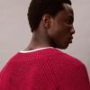 Camisola de gola em V com corte descontraído em mistura de lã merino