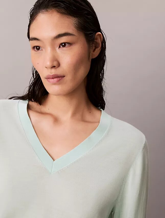 Camisola de Lã Merino com Decote em V Camisola de Lã Merino com Decote em V