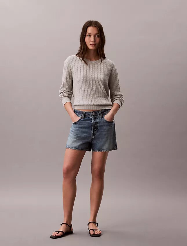 Camisola de malha com tranças em algodão Camisola de malha com tranças em algodão